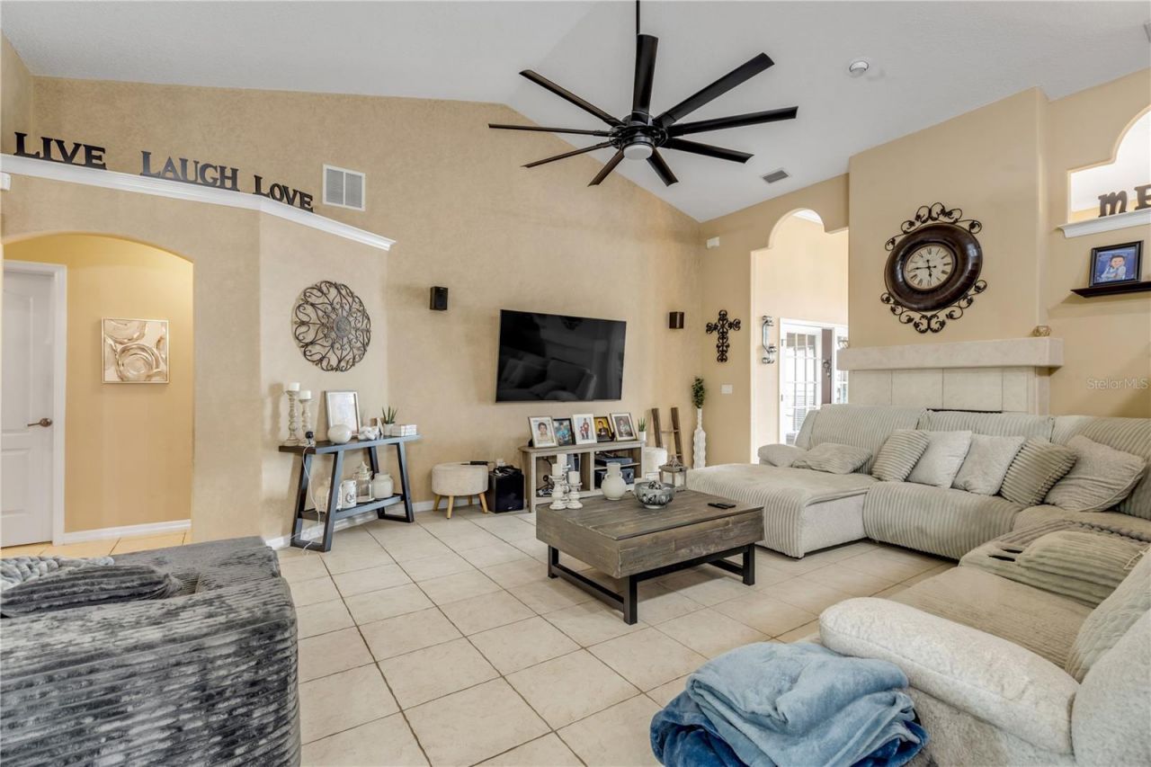 625 Quail Lake Drive , Debary, FL 32713 Photo