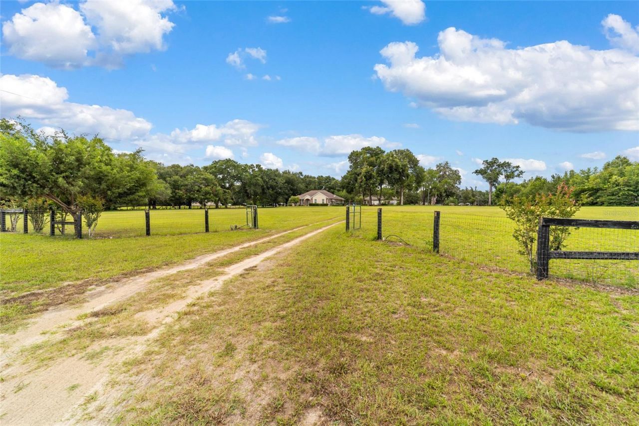 435 NE 155th Street Road, Citra, FL 32113 Photo