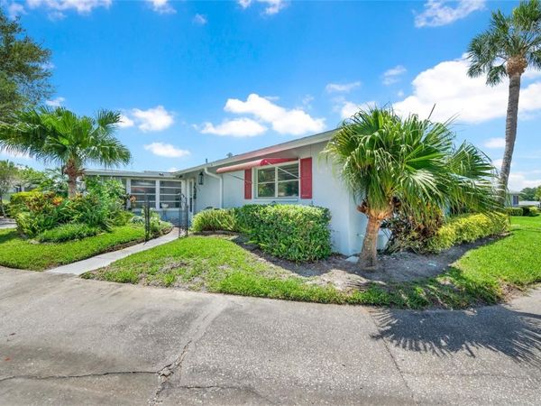 1608 WHITEBRIDGE DRIVE, Unit B, PALM HARBOR, FL 34684