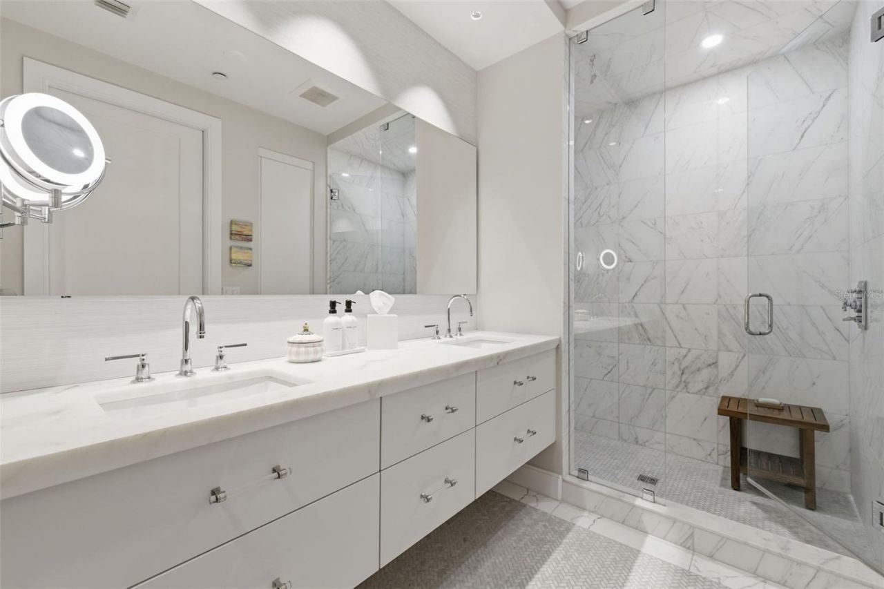 100 1st Avenue N, Unit 3802, Saint Petersburg, FL 33701 Photo