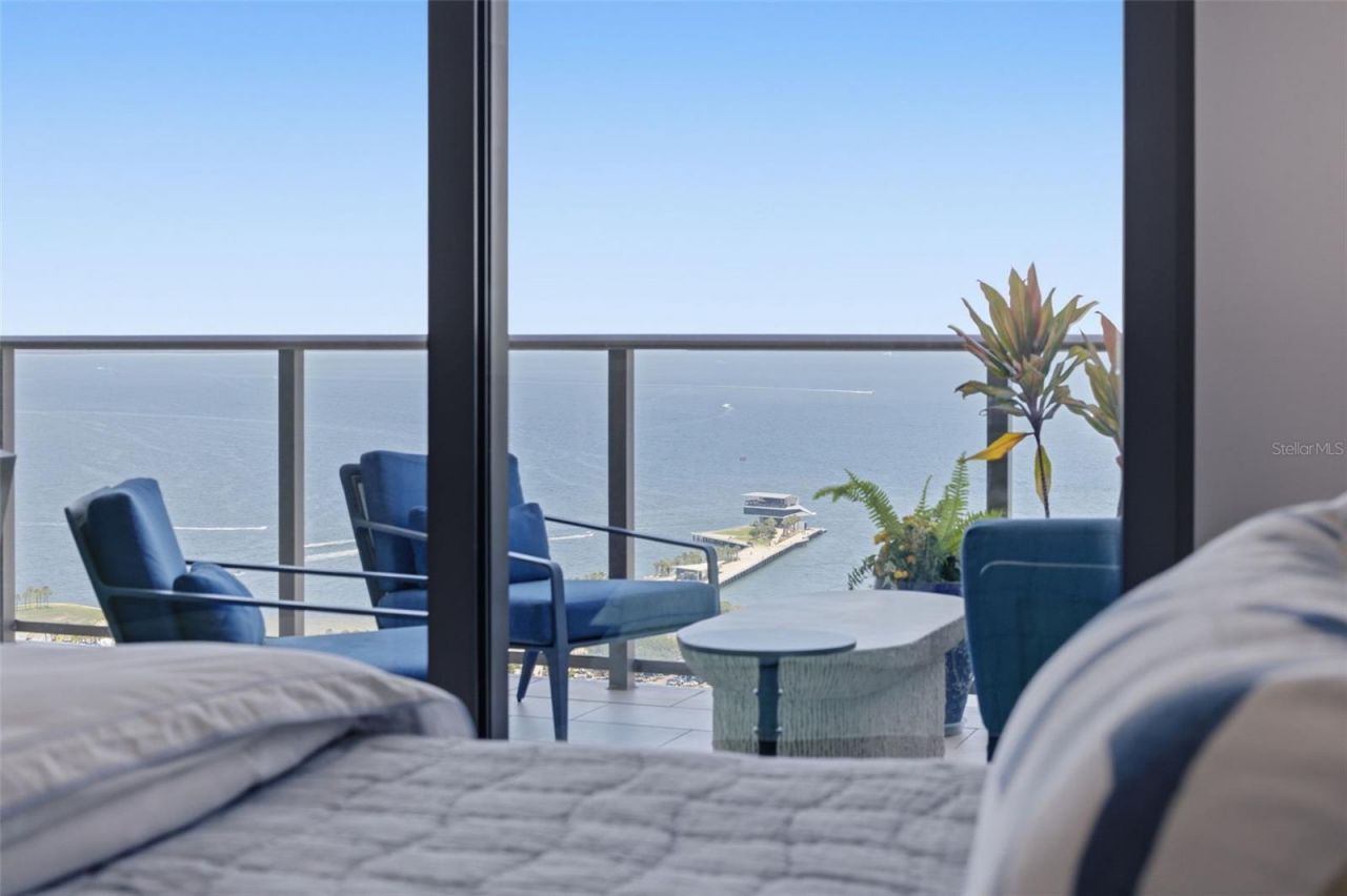 100 1st Avenue N, Unit 3802, Saint Petersburg, FL 33701 Photo