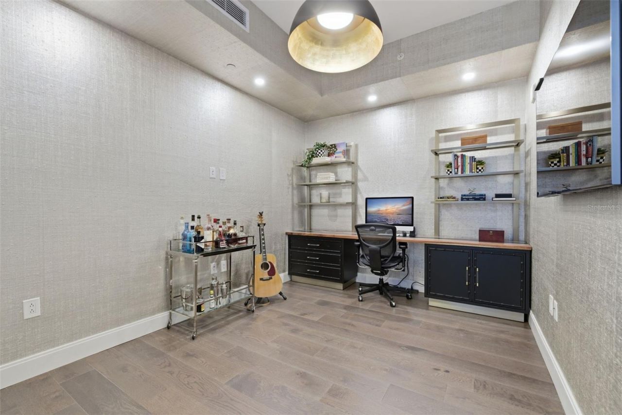 100 1st Avenue N, Unit 3802, Saint Petersburg, FL 33701 Photo