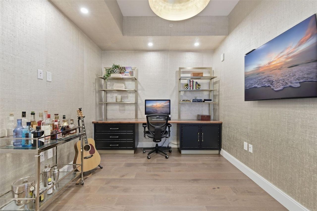 100 1st Avenue N, Unit 3802, Saint Petersburg, FL 33701 Photo