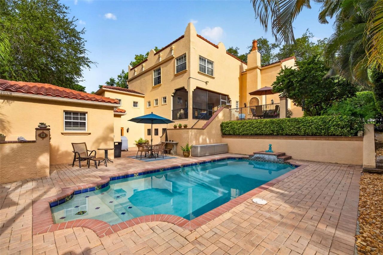 322 Roebling Road S, Belleair, FL 33756 Photo