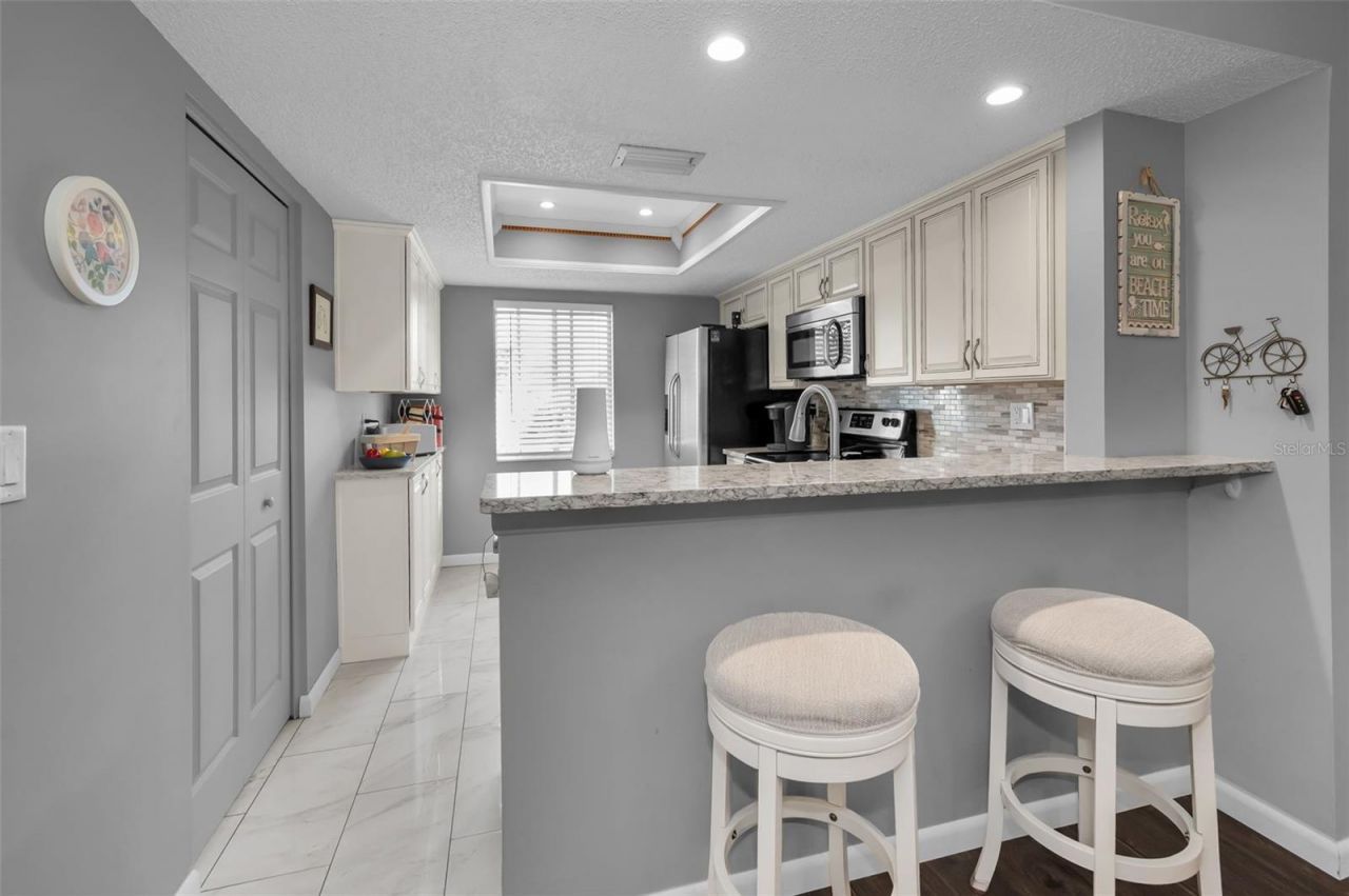 110 Cypress Ct , Unit 3-82, Oldsmar, FL 34677 Photo