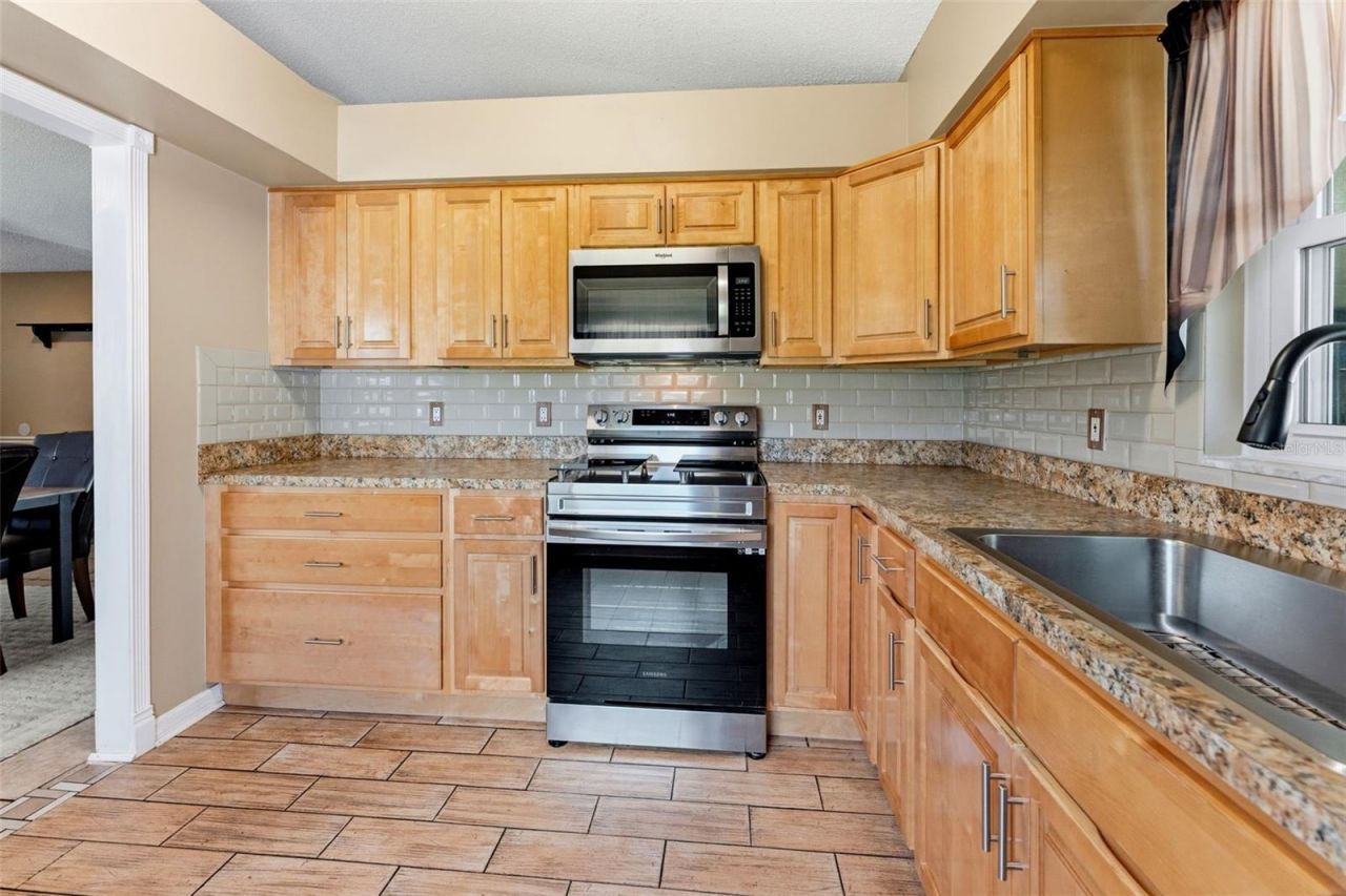 1210 Windhorst Ridge Drive , Brandon, FL 33510 Photo