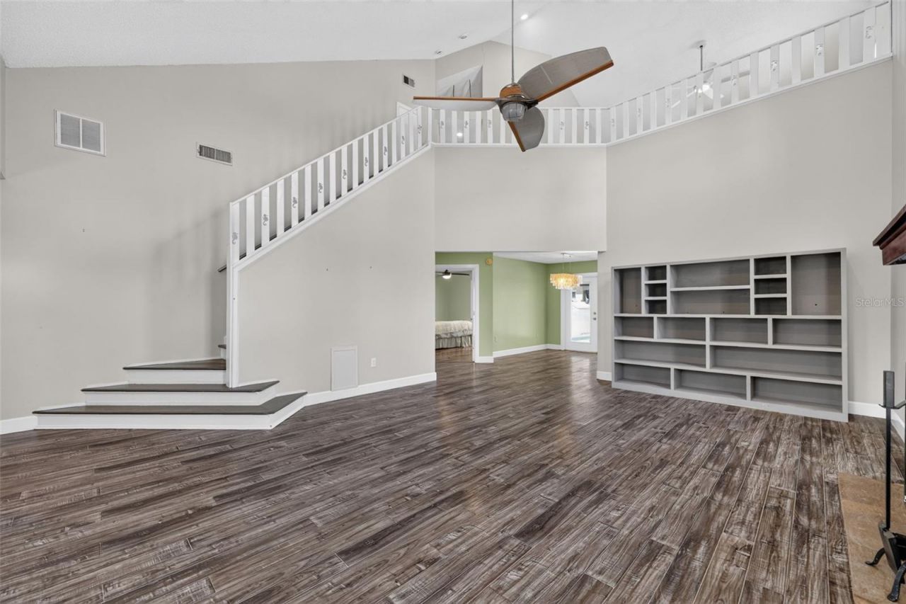 703 Riverside Drive , Tarpon Springs, FL 34689 Photo