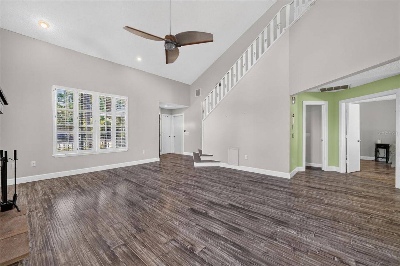 703 Riverside Drive , Tarpon Springs, FL 34689 Photo