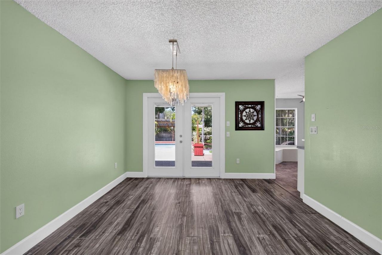 703 Riverside Drive , Tarpon Springs, FL 34689 Photo