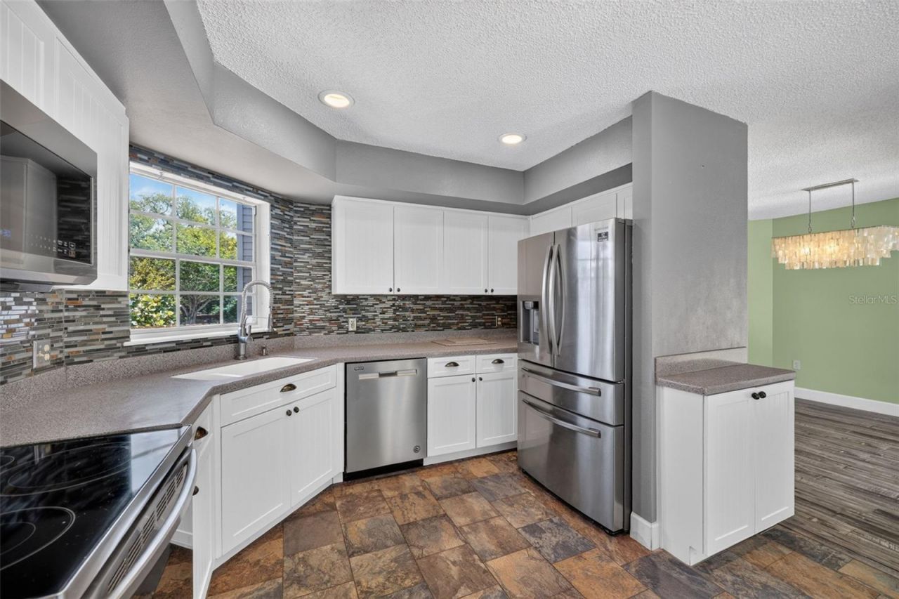 703 Riverside Drive , Tarpon Springs, FL 34689 Photo