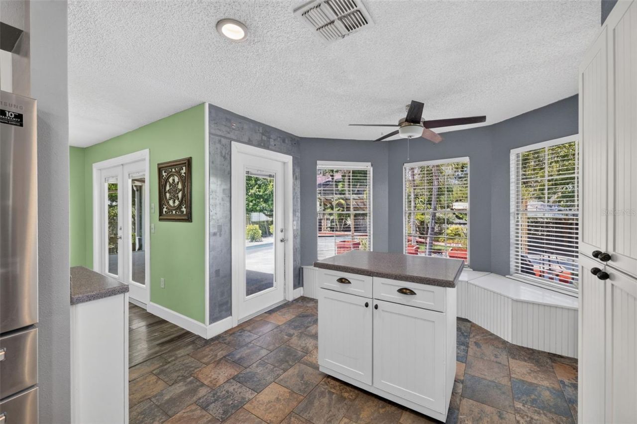 703 Riverside Drive , Tarpon Springs, FL 34689 Photo