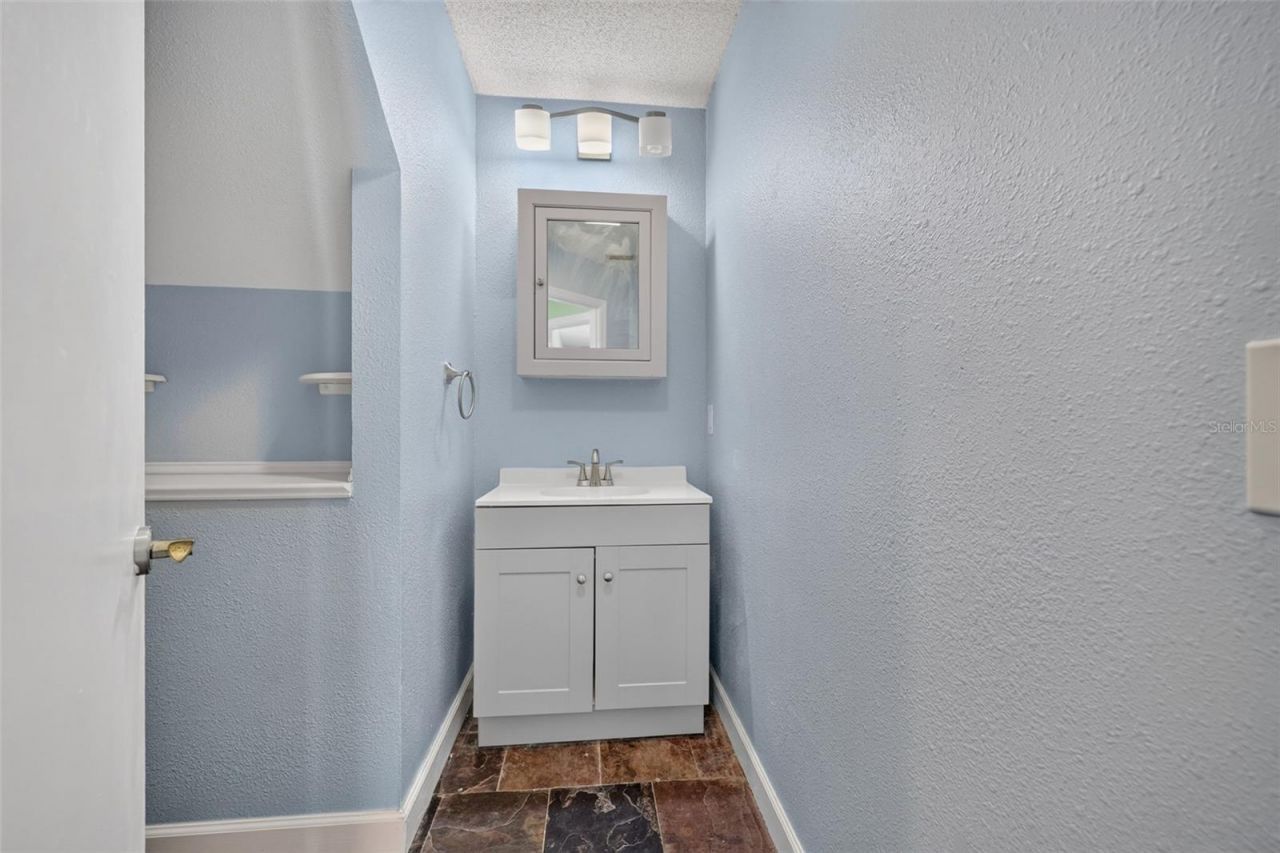 703 Riverside Drive , Tarpon Springs, FL 34689 Photo