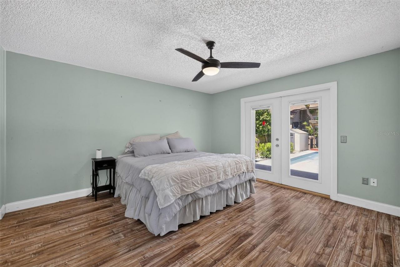 703 Riverside Drive , Tarpon Springs, FL 34689 Photo