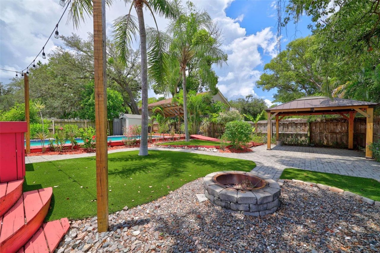 703 Riverside Drive , Tarpon Springs, FL 34689 Photo