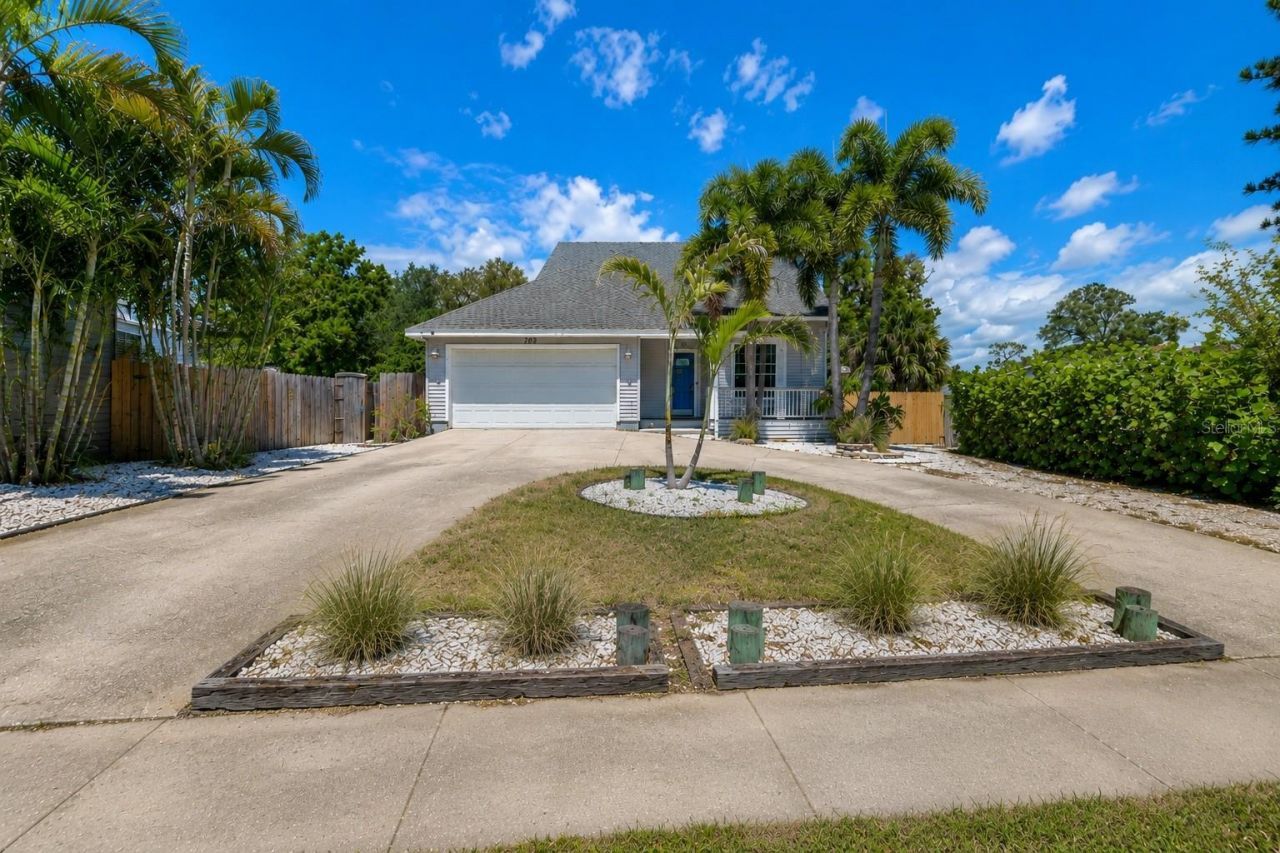703 Riverside Drive , Tarpon Springs, FL 34689 Photo