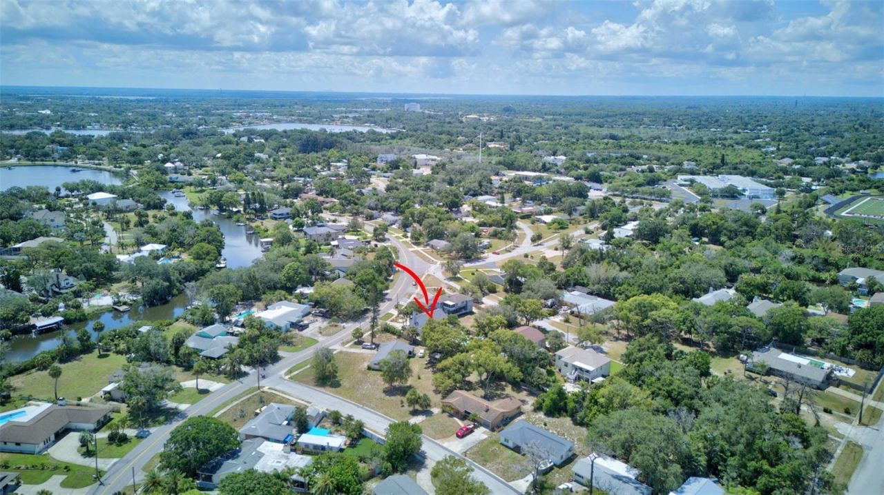 703 Riverside Drive , Tarpon Springs, FL 34689 Photo