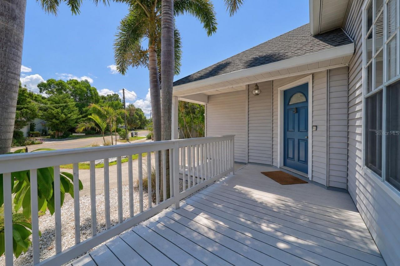 703 Riverside Drive , Tarpon Springs, FL 34689 Photo