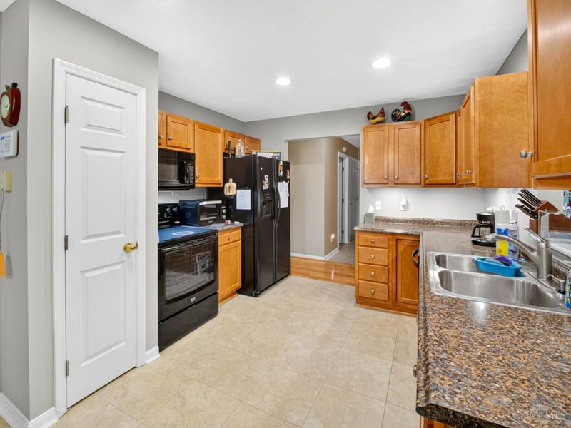 6104 Pine Meadows Drive, Loveland, OH 45140 Photo 14