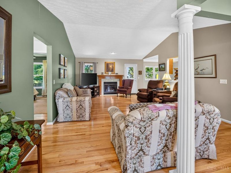 6104 Pine Meadows Drive, Loveland, OH 45140 Photo 3