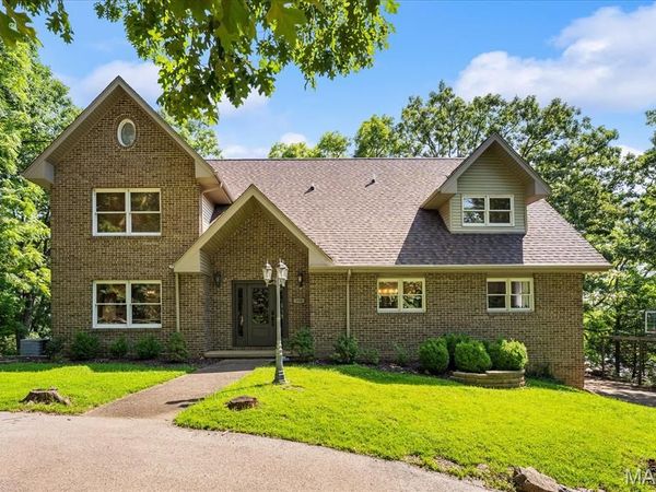 130 Arrowhead Lane, Litchfield, IL 62056