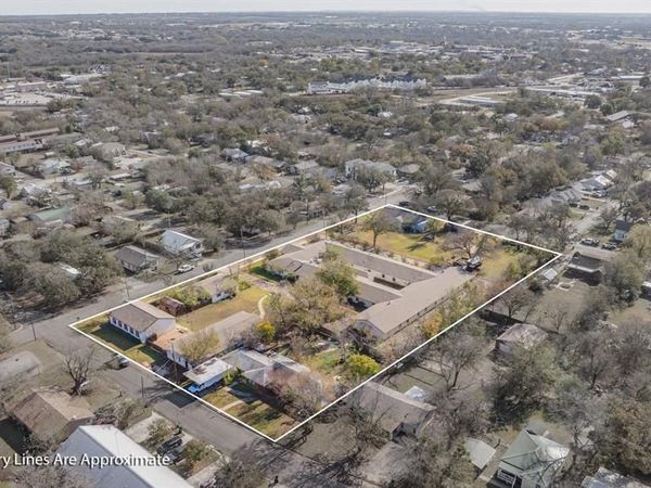1100 N McCart Street , Stephenville, TX 76401