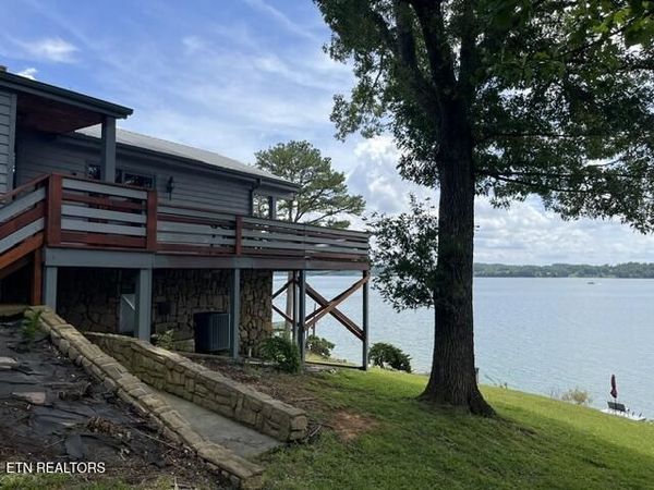 1340 Seagull Lane, Dandridge, TN 37725