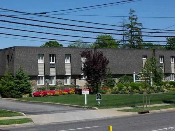 25 N Clinton Avenue , Unit 5A, Bay Shore, NY 11706