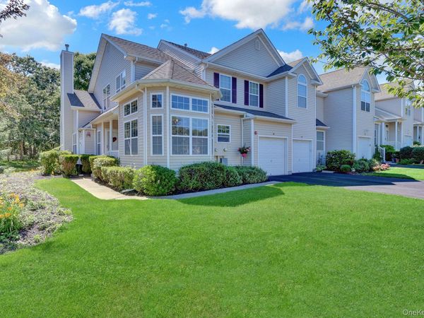 168 Kettles Lane, Medford, NY 11763
