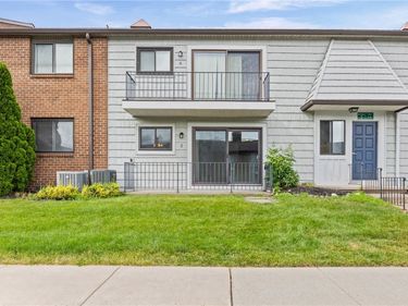 2 High Gate Trail, Unit 2, Fairport, NY 14450