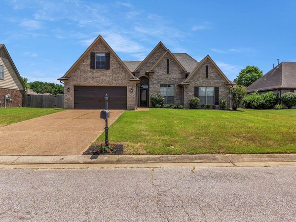 460 LAKEWOOD DR, Oakland, TN 38060