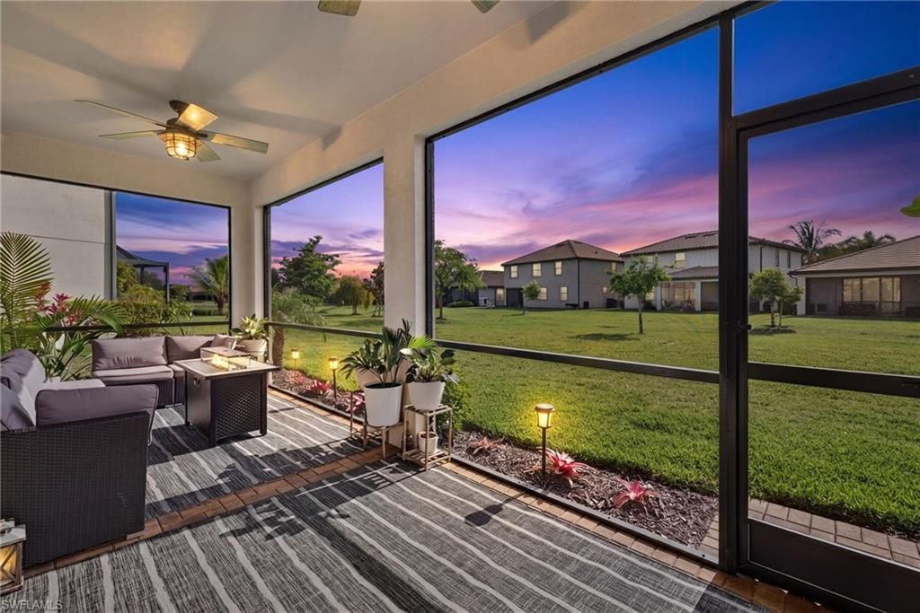 9452 Foxglove Ln, Naples, FL 34120 Photo