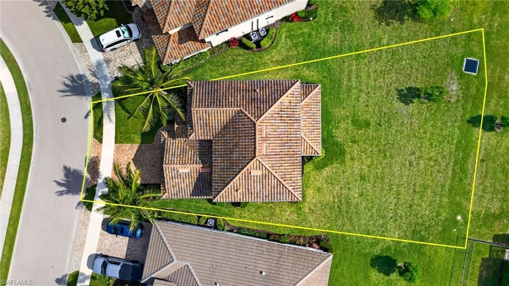 9452 Foxglove Ln, Naples, FL 34120 Photo