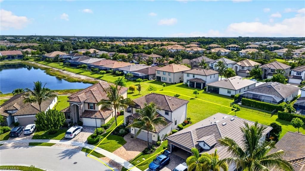 9452 Foxglove Ln, Naples, FL 34120 Photo