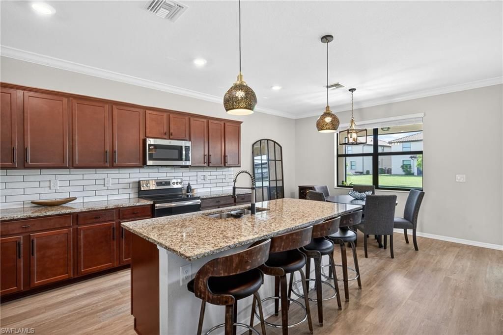 9452 Foxglove Ln, Naples, FL 34120 Photo