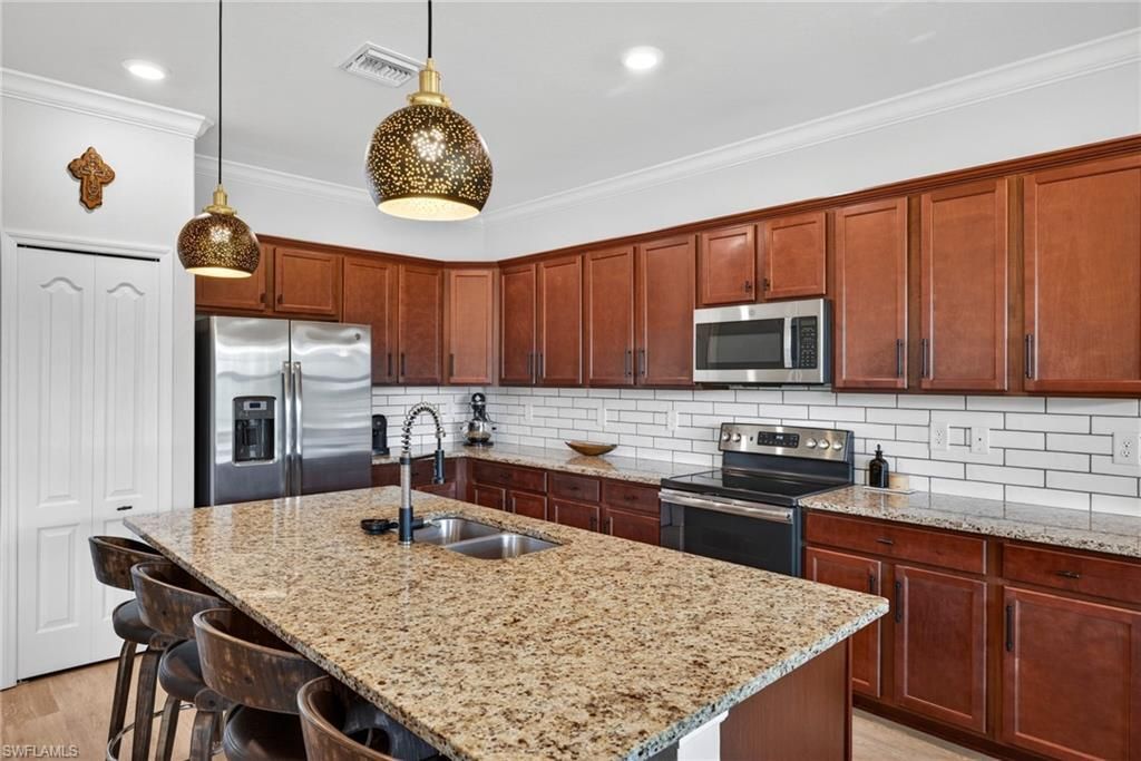 9452 Foxglove Ln, Naples, FL 34120 Photo
