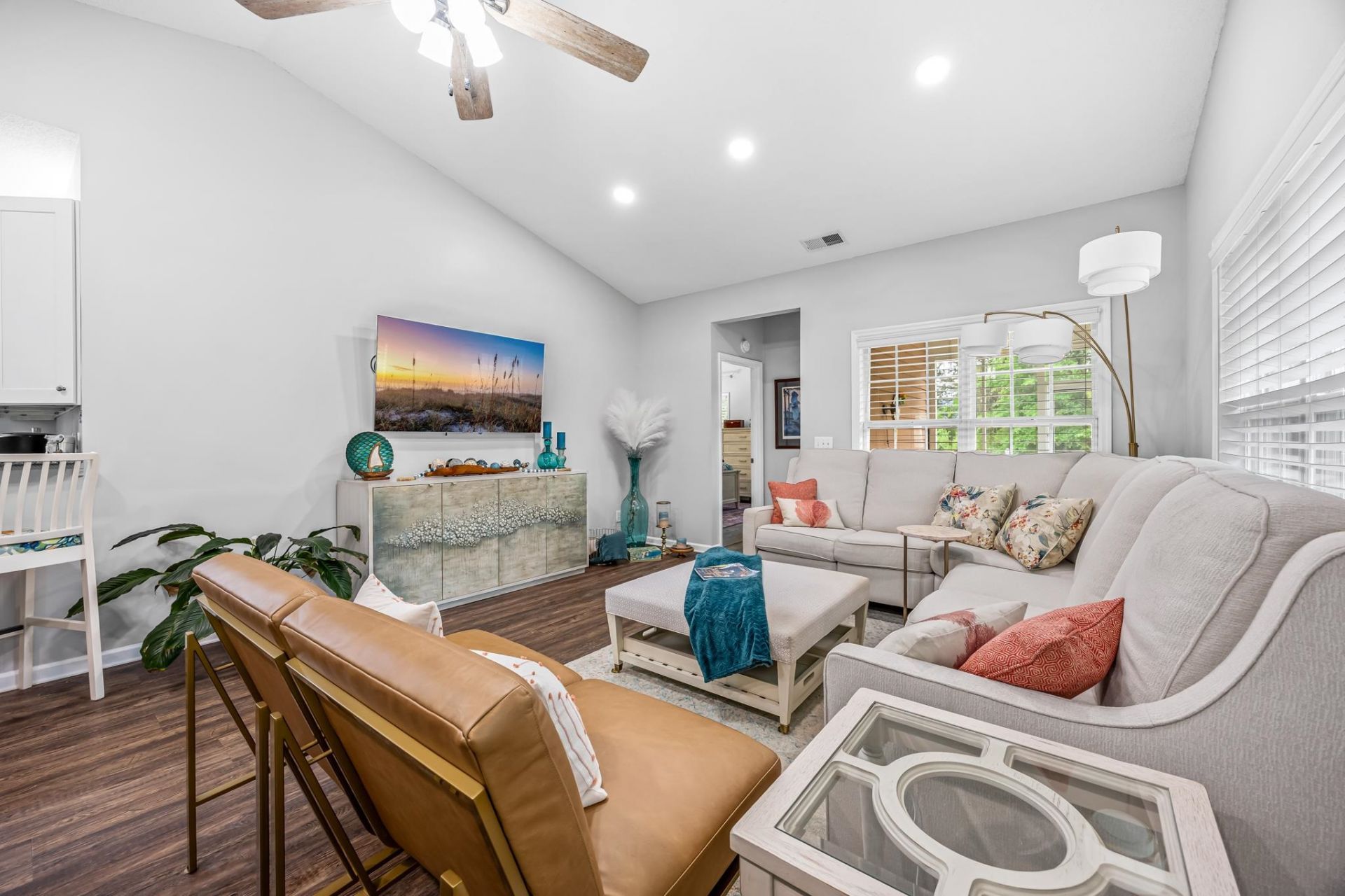 4520 Lighthouse Dr.  Photo 5