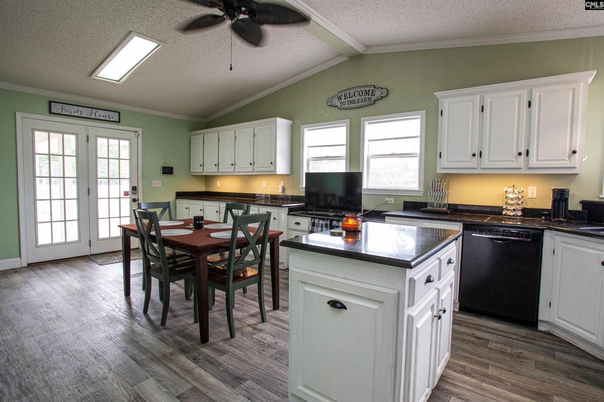 1640 Lawhorn Road Photo 10