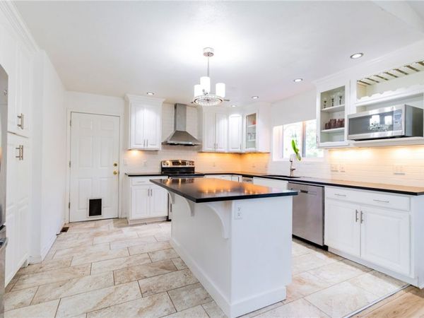 17 Kirkwall Place, Bella Vista, AR 72715