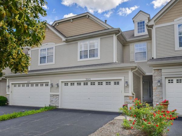395 Vaughn Circle, Aurora, IL 60502