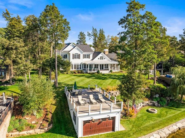 3005 N Silver Cedar Rd, Summit, WI 53066