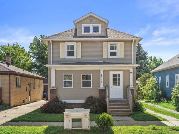 2213 Carlilse Ave, Racine, WI 53404