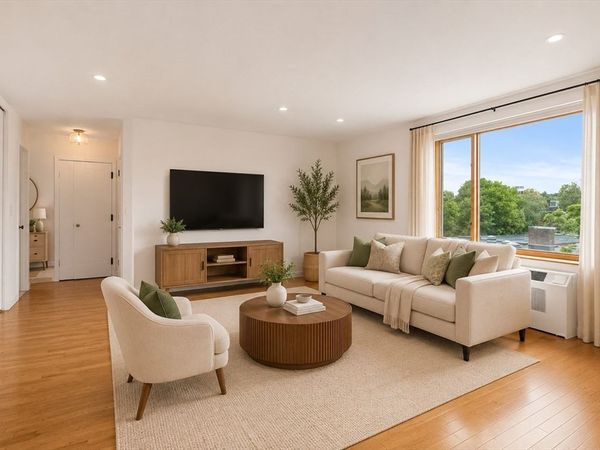 216 Saint Paul St, Unit 502, Brookline, MA 02446