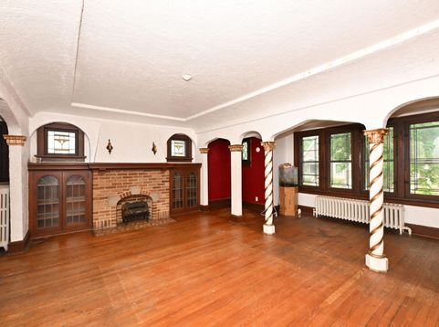 Main Photo