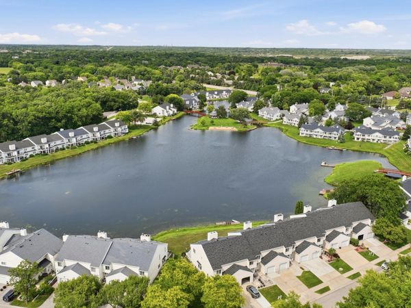 8306 S Tuckaway Shores Dr, Franklin, WI 53132