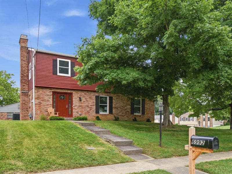 6992 Huntsman Court, Anderson Twp, OH 45230 Photo 1
