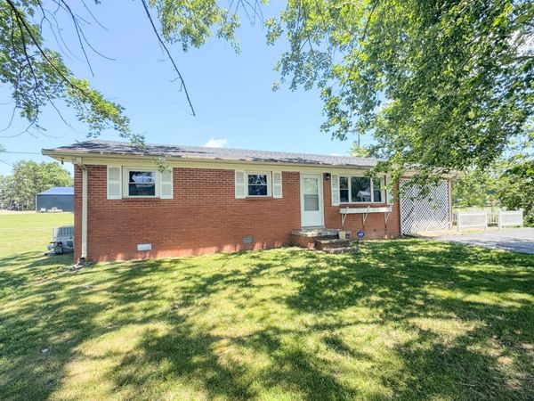 1204 Meadowlark Cir , Lafayette, TN 37083
