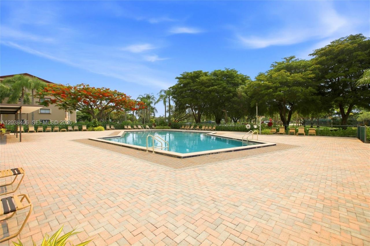 850 SW 138th Ave , Unit 306D, Pembroke Pines, FL 33027 Photo