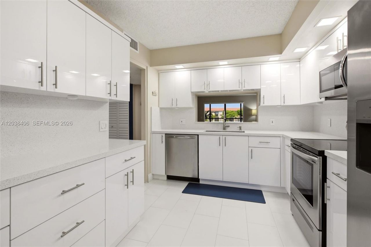 850 SW 138th Ave , Unit 306D, Pembroke Pines, FL 33027 Photo