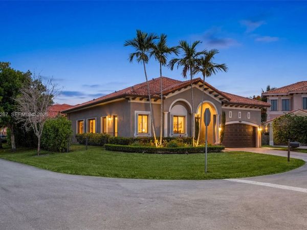 7563 SW 188th Ter, Cutler Bay, FL 33157