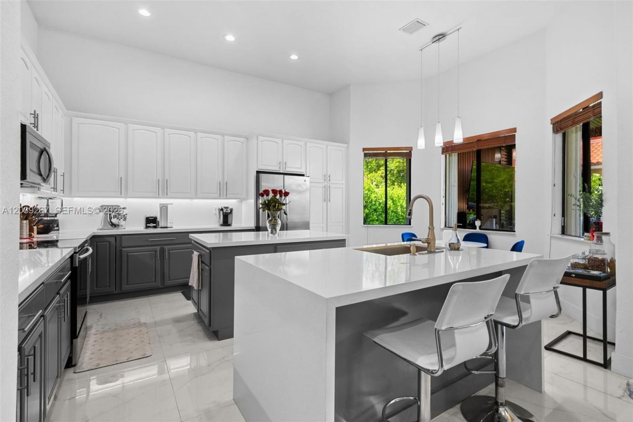 7563 SW 188th Ter, Cutler Bay, FL 33157 Photo
